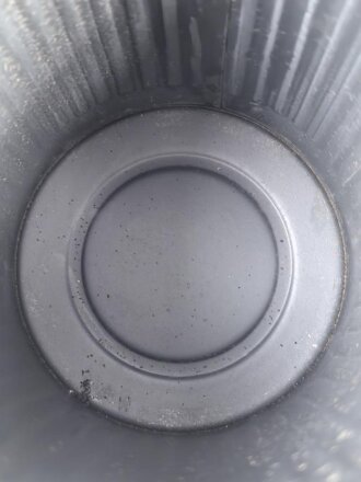 Luftschutz , Volksgasmaske 37 in Bereitschaftsbüchse aus blau lackiertem Blech