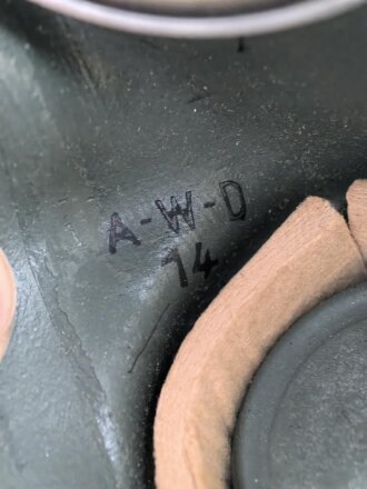 Luftschutz, Volksgasmaske 40  in Bereitschaftsbüchse von Zschiedrich, guter Gesamtzustand