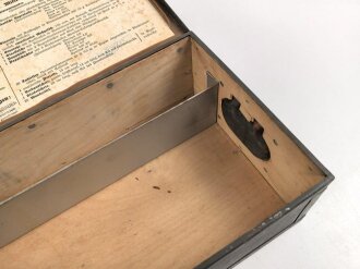 Luftschutz Verbandkasten, Originallack, guter Gesamtzustand