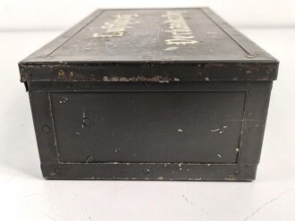 Luftschutz Verbandkasten, Originallack, guter Gesamtzustand