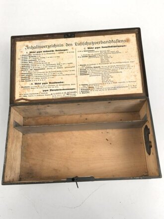 Luftschutz Verbandkasten, Originallack, guter Gesamtzustand