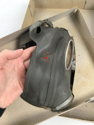 Luftschutz Volksgasmaske 40, Komplett, im Umkarton