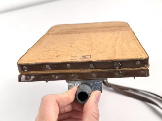 Blasebalg zum Luftschutz Gasjäckchen und Gasbettchen. Guter Zustand, Trageriemen aus Kunststoff