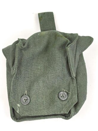 Tasche für Ersatz Gasmaskenfilter der Wehrmacht. Ungebraucht, datiert 1944