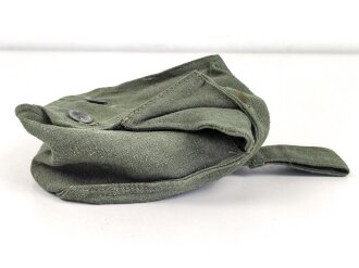 Tasche für Ersatz Gasmaskenfilter der Wehrmacht. Ungebraucht, datiert 1944
