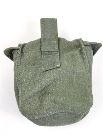Tasche für Ersatz Gasmaskenfilter der Wehrmacht. Ungebraucht, datiert 1944