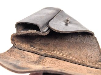 Tasche zur Pistole P38 der Wehrmacht. Getragenes Stück in gutem Gesamtzustand