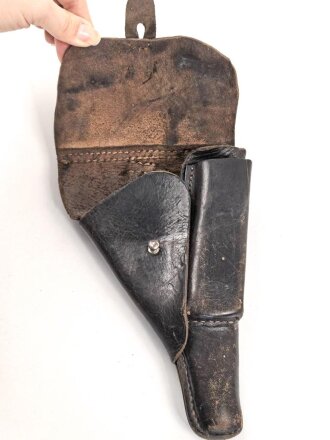 Tasche zur Pistole P38 der Wehrmacht. Getragenes Stück in gutem Gesamtzustand