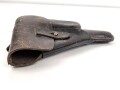 Pistolentasche Wehrmacht, Ursprünglich für Pistole P38 gefertigt, dann für kleinere Waffe modifiziert. Getragenes Stück in gutem Gesamtzustand