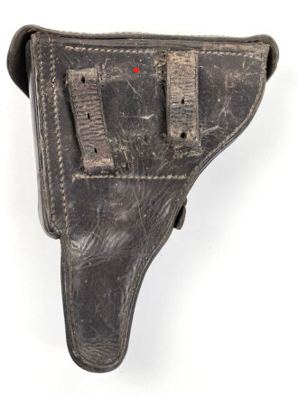 Koffertasche zur Pistole P08 der Wehrmacht. Ungereinigtes Stück, die Koppelschlaufen in alter Zeit repariert, eine davon defekt.