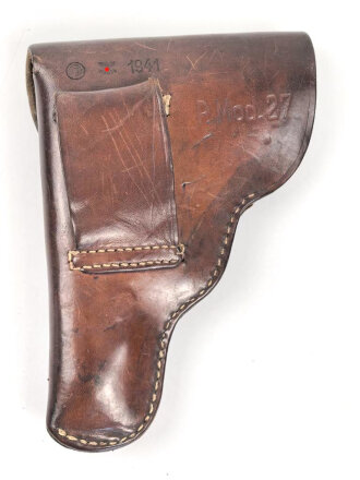 Tasche zur Pistole Modell 27 der Wehrmacht. Getragenes Stück in gutem Gesamtzustand mit reparierter Koppelschlaufe, datiert 1941