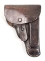 Tasche zur Pistole Modell 27 der Wehrmacht. Getragenes Stück in gutem Gesamtzustand mit reparierter Koppelschlaufe, datiert 1941