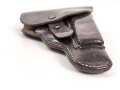 Tasche zur Pistole Modell 27 der Wehrmacht. Getragenes Stück in gutem Gesamtzustand mit reparierter Koppelschlaufe, datiert 1941
