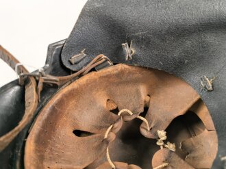 Feuerwehr III.Reich, Stahlhelm mit Nackenschutz in gutem Zustand. In allen Teilen Original, getragenes Stück in gutem Gesamtzustand.