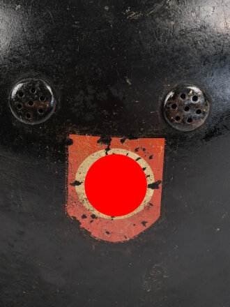 Feuerwehr III.Reich, Stahlhelm mit Nackenschutz in gutem Zustand. In allen Teilen Original, getragenes Stück in gutem Gesamtzustand.