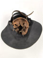 Feuerwehr III.Reich, Stahlhelm mit Nackenschutz in gutem Zustand. In allen Teilen Original, getragenes Stück in gutem Gesamtzustand.