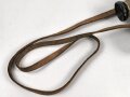 Dienstglas 6 x 30 Wehrmacht. Sandfarbener Originallack, "Dienstglas" rausgekratzt, linker Verstellring ohne Funktion, durchsicht rechts verschmutzt.