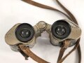 Dienstglas 6 x 30 Wehrmacht. Sandfarbener Originallack, "Dienstglas" rausgekratzt, linker Verstellring ohne Funktion, durchsicht rechts verschmutzt.