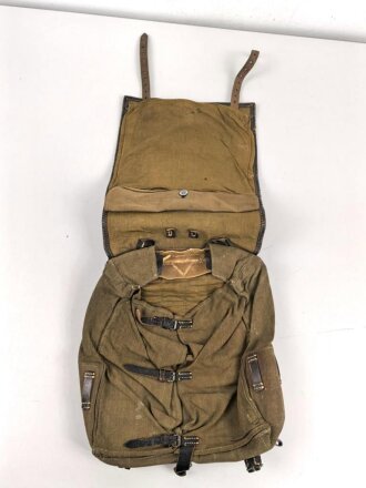 Tornister Wehrmacht. Getragenes Stück in gutem Gesamtzustand, datiert 1941