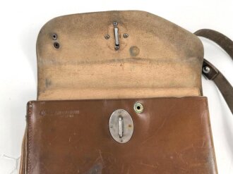 Kartentasche eines Offizier der Wehrmacht. Getragenes Eigentumstück, ungereinigt