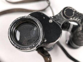 Dienstglas 6 x 30 Wehrmacht. Hersteller cxn, Verstellring rechts hakt etwas,  Strichplatte schwach sichtbar.