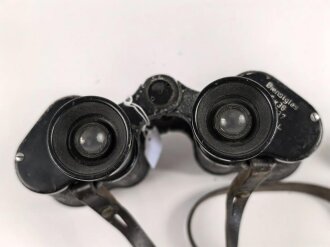 Dienstglas 6 x 30 Wehrmacht. Hersteller cxn, Verstellring rechts hakt etwas,  Strichplatte schwach sichtbar.