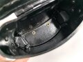 Behälter zum Dienstglas 6 x 30 der Wehrmacht aus schwarzer Preßmasse. gebraucht, guter Gesamtzustand