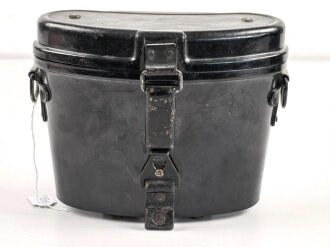 Behälter zum Dienstglas 6 x 30 der Wehrmacht aus...