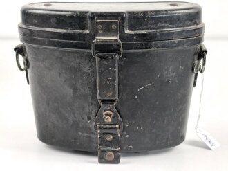 Behälter zum Dienstglas 6 x 30 der Wehrmacht aus...