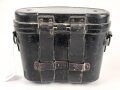 Behälter zum Dienstglas 6 x 30 der Wehrmacht aus schwarzer Preßmasse. gebraucht, guter Gesamtzustand