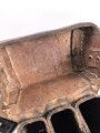 Magazintasche Steyr MP34 aus Leder. Im Deckel undeutlich gestempelt, sonst keine Markierungen. Prym 6 Druckknöpfe