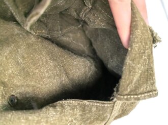 Pionier Seitentasche zum umhängen für 1 und 3 kg Ladungen , getragenes Stück, mit italienischem Beutetrageriemen versehen