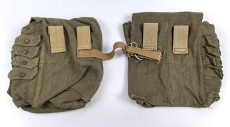 Paar Koppeltaschen für Pioniere der Wehrmacht. Guter Zustand, der Verbindungsriemen durchgeschnitten, Ein Schnallriemen leicht defekt, sonst sehr guter Zustand