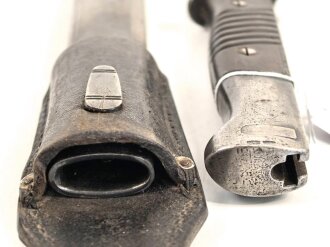 Seitengewehr M84/98 für k98 der Wehrmacht. Nummerngleiches Stück von Hörster, datiert 1939. In Koppelschuh von 1940