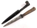 Nahkampfmesser Wehrmacht. Seltene Ausführung von "Tiger Solingen"  in gutem Gesamtzustand. Ungereinigtes Stück