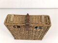 Geschoßkorb Wehrmacht, ungereinigtes Stück, Maße 36 x 37 x 10cm