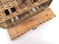Geschoßkorb Wehrmacht, ungereinigtes Stück, Maße 36 x 37 x 10cm