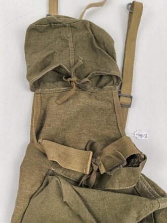 Pionier Rucksack für 3kg Ladungen und das Kochgeschirr. Seltene Variante mit angenähten Trageriemen