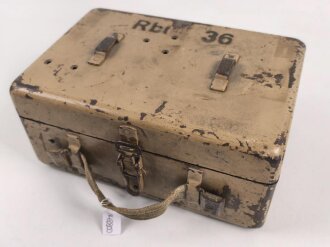 Transportkasten zum Rundblickfernrohr 36 der Wehrmacht. Originallack, ungereinigtes Stück