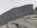 1.Weltkrieg, Feldbluse Modell 1915 für einen Angehörigen im Württembergischen Fußartillerie Regiment No. 13.  Kammerstück in gutem Zustand, lediglich ein Schaden im Bereich der linken Brust.