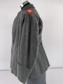 1.Weltkrieg, Feldbluse Modell 1915 für einen Angehörigen im Württembergischen Fußartillerie Regiment No. 13.  Kammerstück in gutem Zustand, lediglich ein Schaden im Bereich der linken Brust.