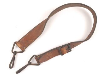 Einzelner Trageriemen für eine Lafette MG34 / 42. Von der norwegichen Armee nach Ende des 2. Weltkrieg gefertigt. Gebraucht, ungereinigt