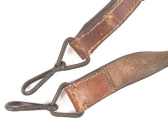 Einzelner Trageriemen für eine Lafette MG34 / 42. Von der norwegichen Armee nach Ende des 2. Weltkrieg gefertigt. Gebraucht, ungereinigt