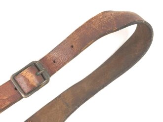 Einzelner Trageriemen für eine Lafette MG34 / 42. Von der norwegichen Armee nach Ende des 2. Weltkrieg gefertigt. Gebraucht, ungereinigt