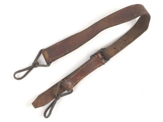 Einzelner Trageriemen für eine Lafette MG34 / 42. Von der norwegichen Armee nach Ende des 2. Weltkrieg gefertigt. Gebraucht, ungereinigt