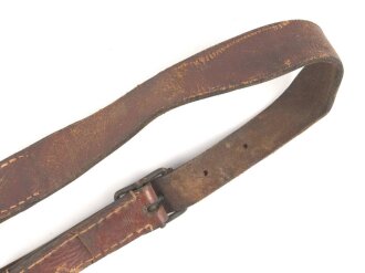 Einzelner Trageriemen für eine Lafette MG34 / 42. Von der norwegichen Armee nach Ende des 2. Weltkrieg gefertigt. Gebraucht, ungereinigt