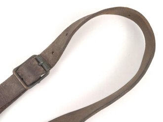 Einzelner Trageriemen für eine Lafette MG34 / 42. Von der norwegichen Armee nach Ende des 2. Weltkrieg gefertigt. Gebraucht, ungereinigt