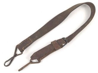 Einzelner Trageriemen für eine Lafette MG34 / 42. Von der norwegichen Armee nach Ende des 2. Weltkrieg gefertigt. Gebraucht, ungereinigt
