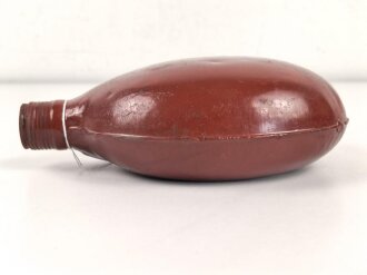Korpus für eine Feldflasche der Wehrmacht. Späte Ausführung, Eisen lackiert