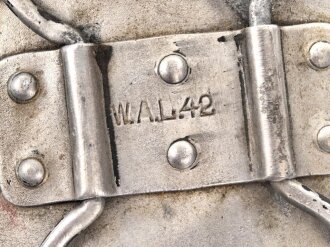 Trinkbecher für eine Feldflasche der Wehrmacht datiert 1942